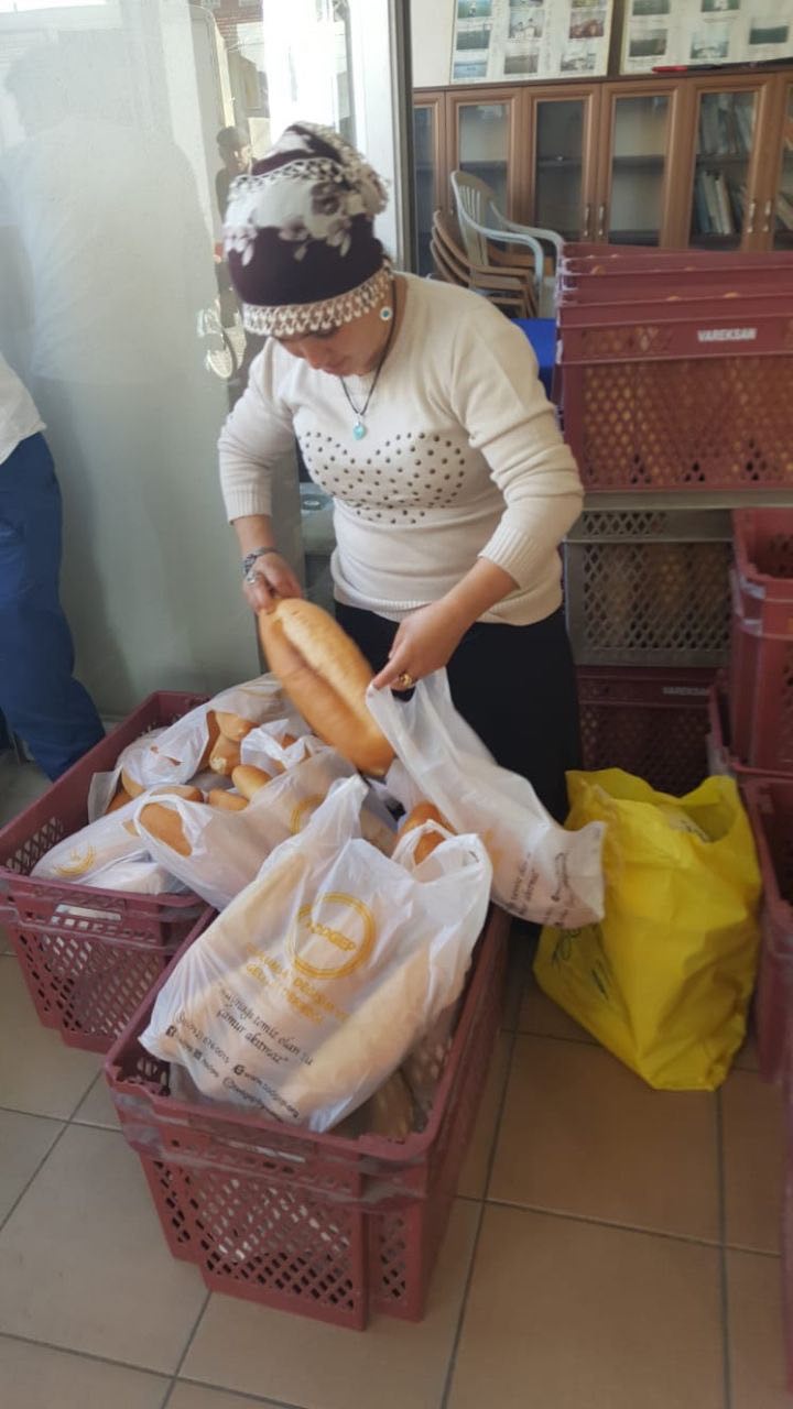 Askıda ekmek projesi